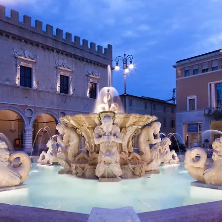 Hotel Amadei Figaro & 3*