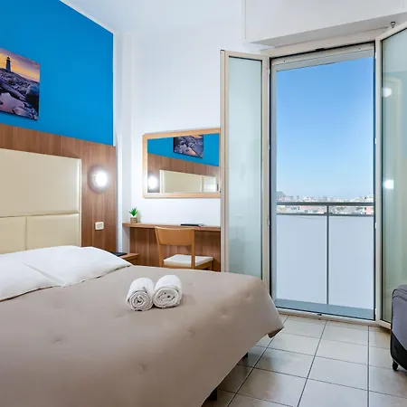 Hotel Amadei Figaro & 3*