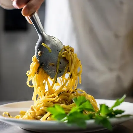 Amadei Figaro & Hotel