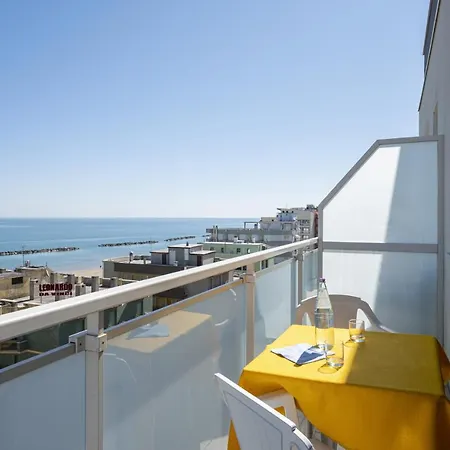 Hotel Amadei Figaro & Pesaro