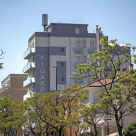 Amadei Figaro&apartments Hotel