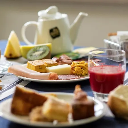 Amadei Figaro & Pesaro