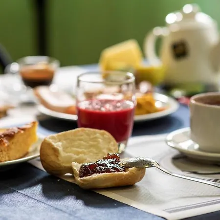 Hotel Amadei Figaro & 3*