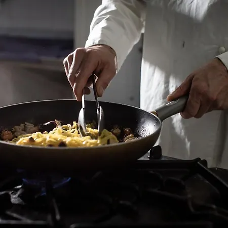 Amadei Figaro & Pesaro