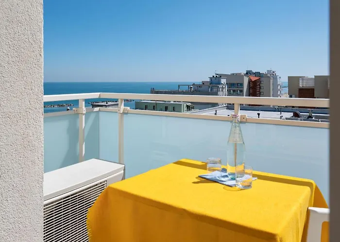 Otel Amadei Figaro &