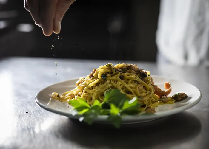 מלון Amadei Figaro & פסארו