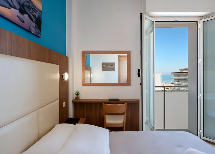 מלון Amadei Figaro &