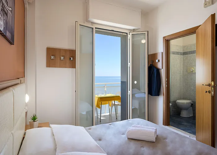 מלון Amadei Figaro &