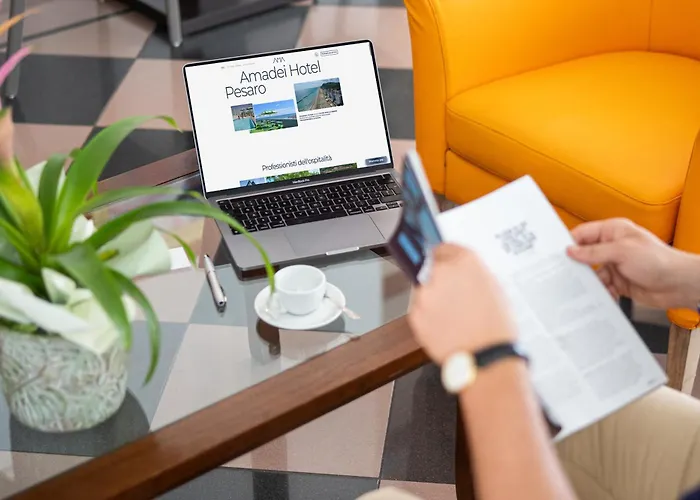 Amadei Figaro & Hotel 3*