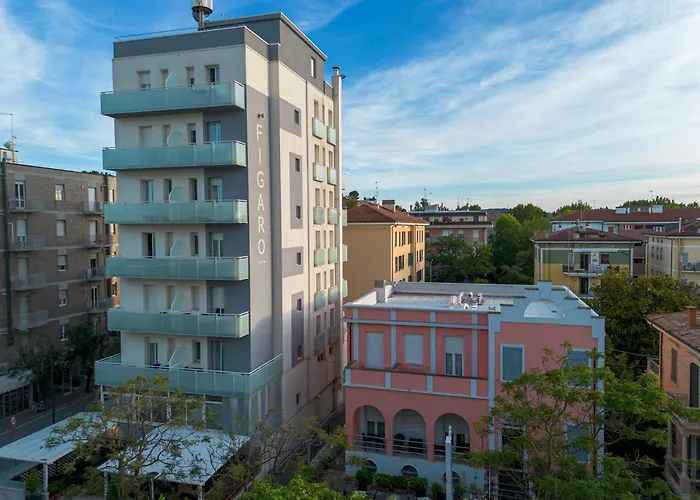 Otel Amadei Figaro &