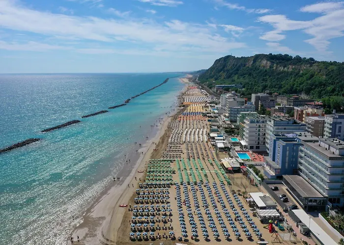 Otel Amadei Figaro &